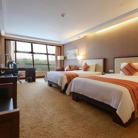 Jinji Lake Shilla Hotel Suzhou  Bagian luar foto